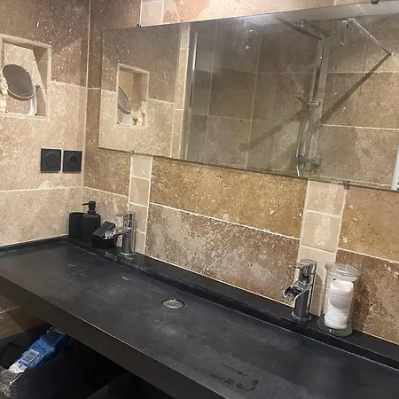 Superbe T2bis Hypercentre Avec Grande Terrasse Montpellier